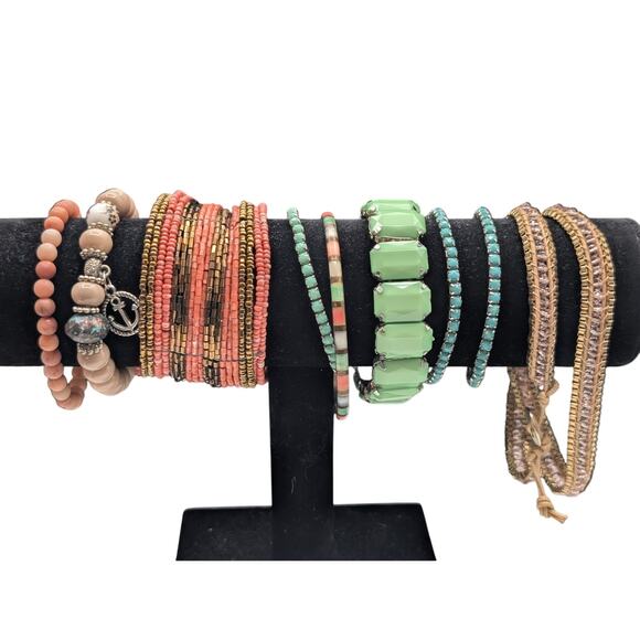 Lot of Nine Mint Coral Bracelets - Picture 1 of 8